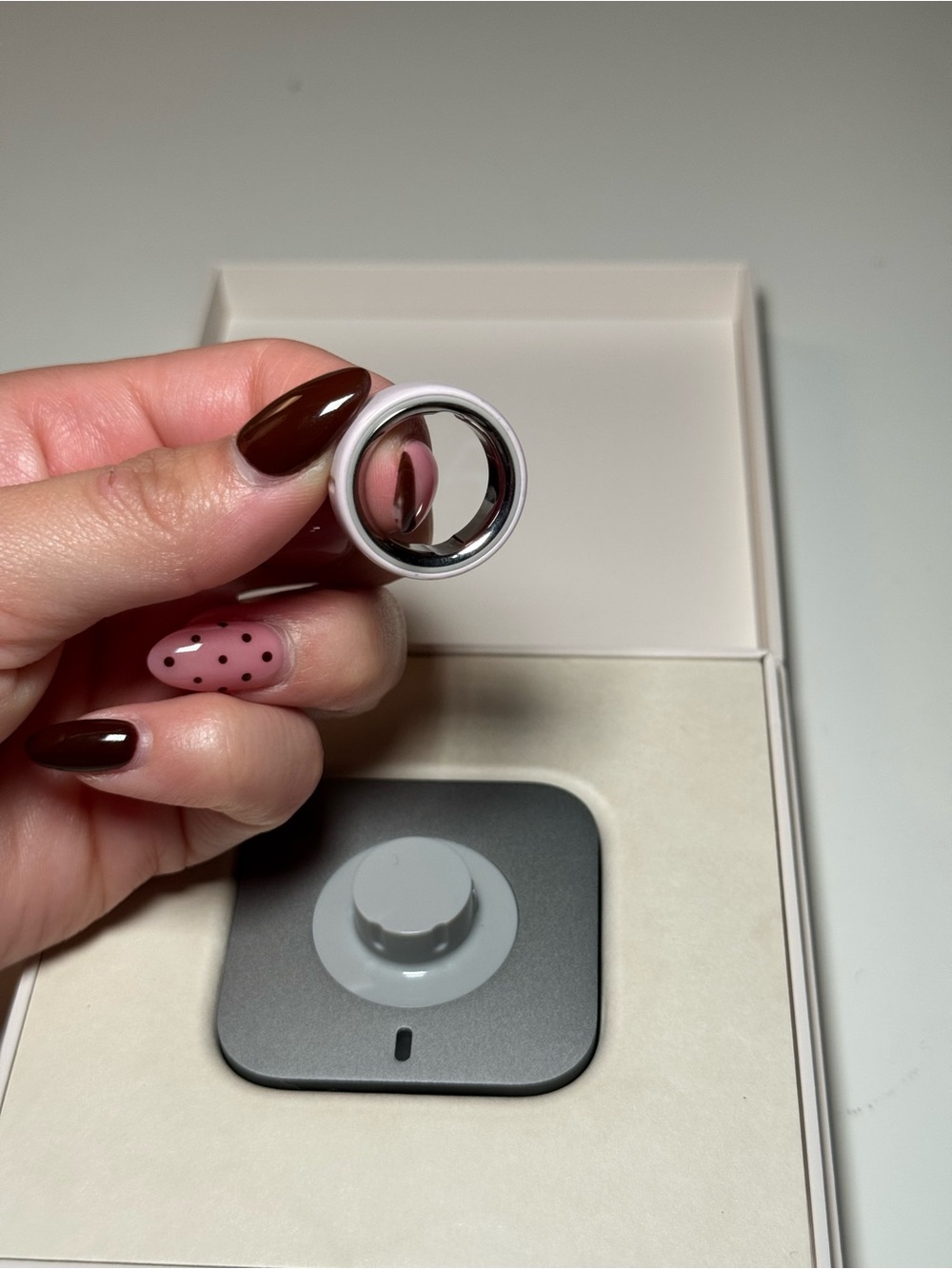 Oura ring series 4 - Picture 6 of 7